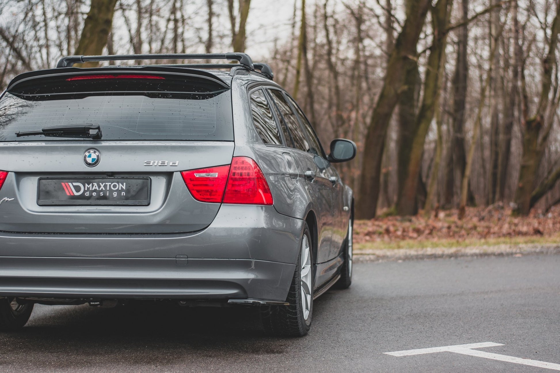 Heck Ansatz Flaps Diffusor für BMW 3er E91 Facelift schwarz matt