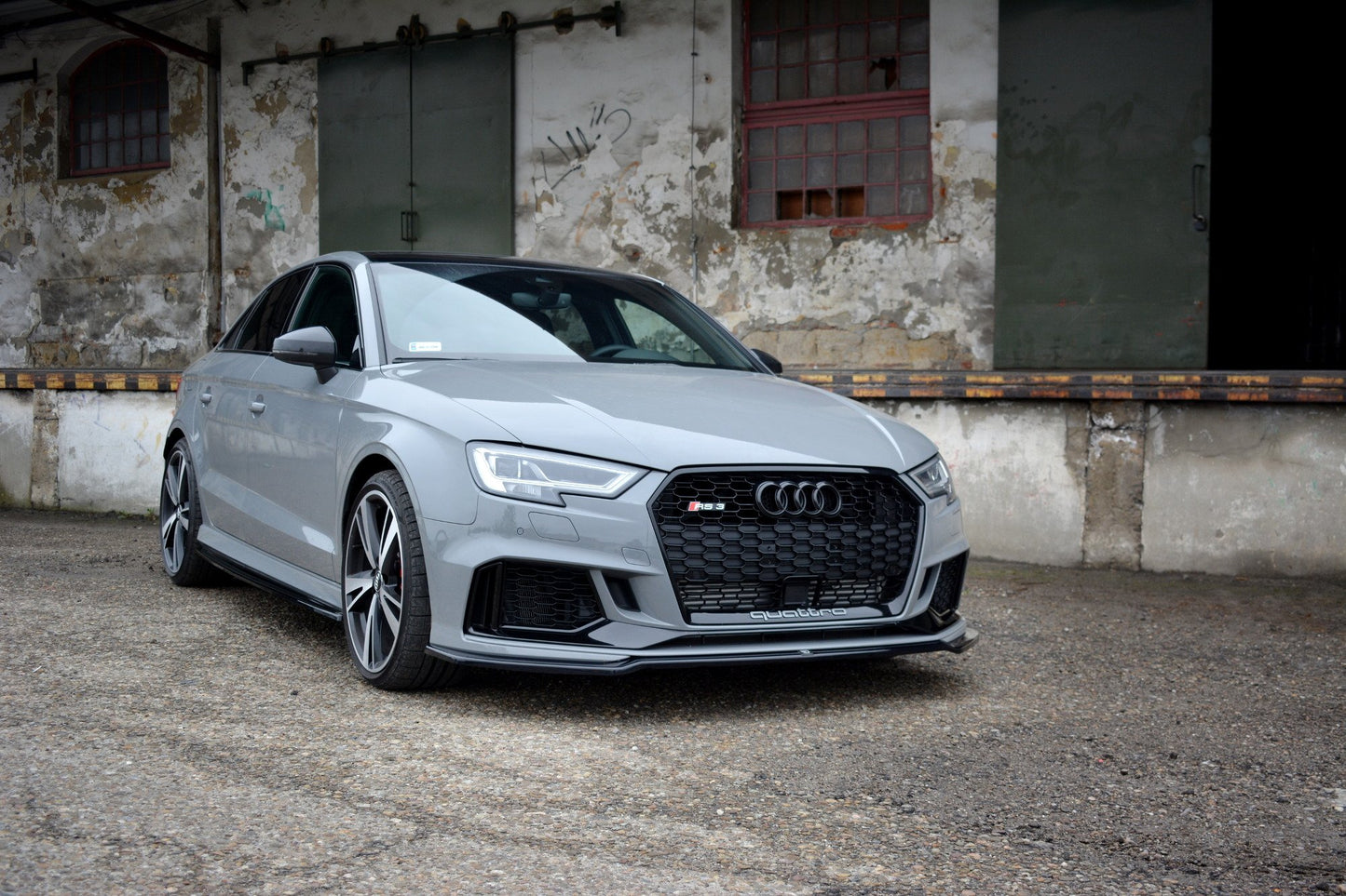 Front Ansatz V.2 für Audi RS3 8V FL Limousine schwarz matt