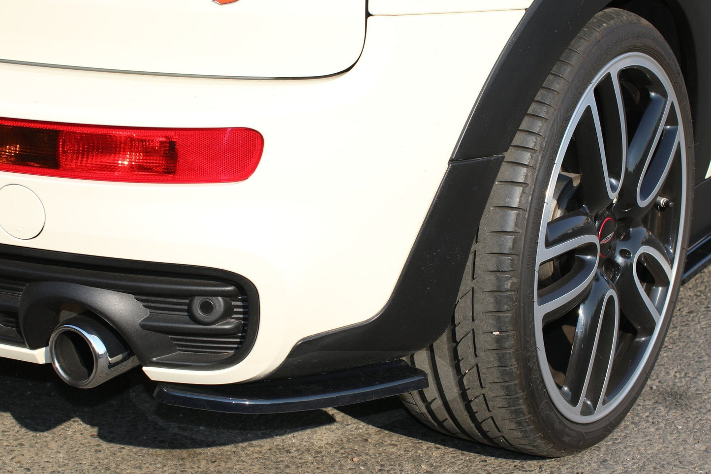 Heck Ansatz Flaps Diffusor für MINI CLUBMAN S MK2 (F54) JCW  Carbon Look