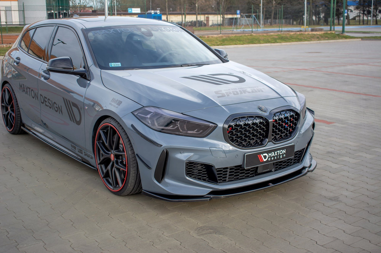 Front Ansatz V.3 für BMW 1er F40 M-Paket/ M135i  schwarz Hochglanz
