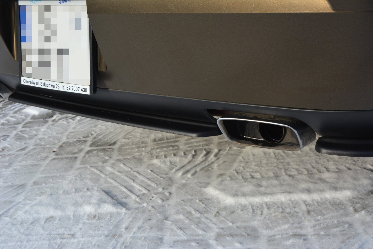 Mittlerer Diffusor Heck Ansatz für DODGE CHALLENGER MK3. PHASE-I SRT8 COUPE  schwarz Hochglanz