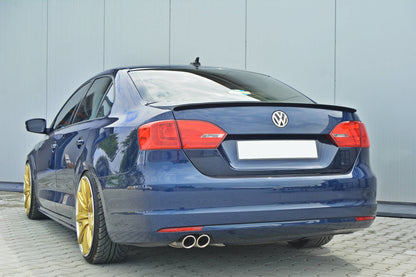 Spoiler CAP für VOLKSWAGEN JETTA MK6 SEDAN vor Facelift Carbon Look