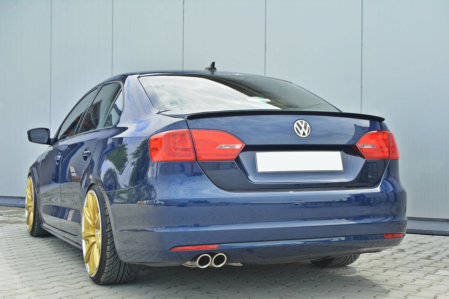 Spoiler CAP für VOLKSWAGEN JETTA MK6 SEDAN vor Facelift schwarz matt