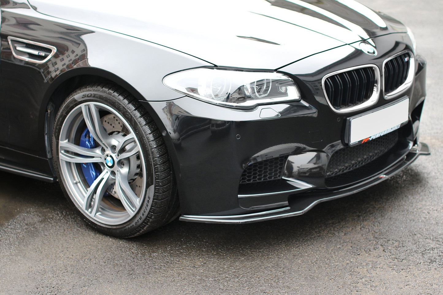 Front Ansatz für BMW M5 F10/ F11 schwarz Hochglanz