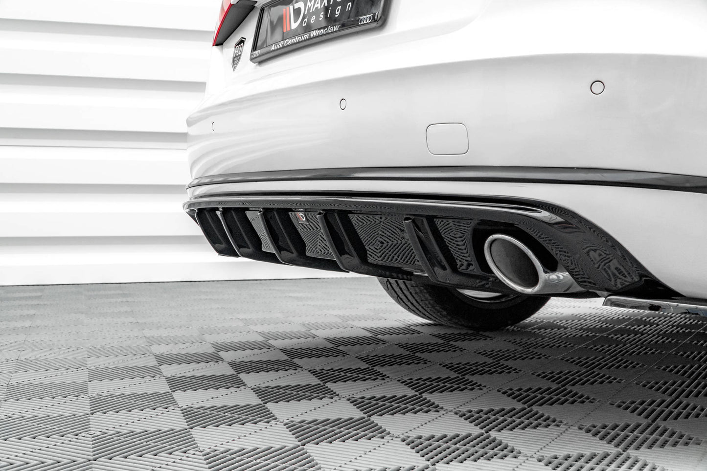 Diffusor Heck Ansatz für Audi A8 D4 schwarz matt
