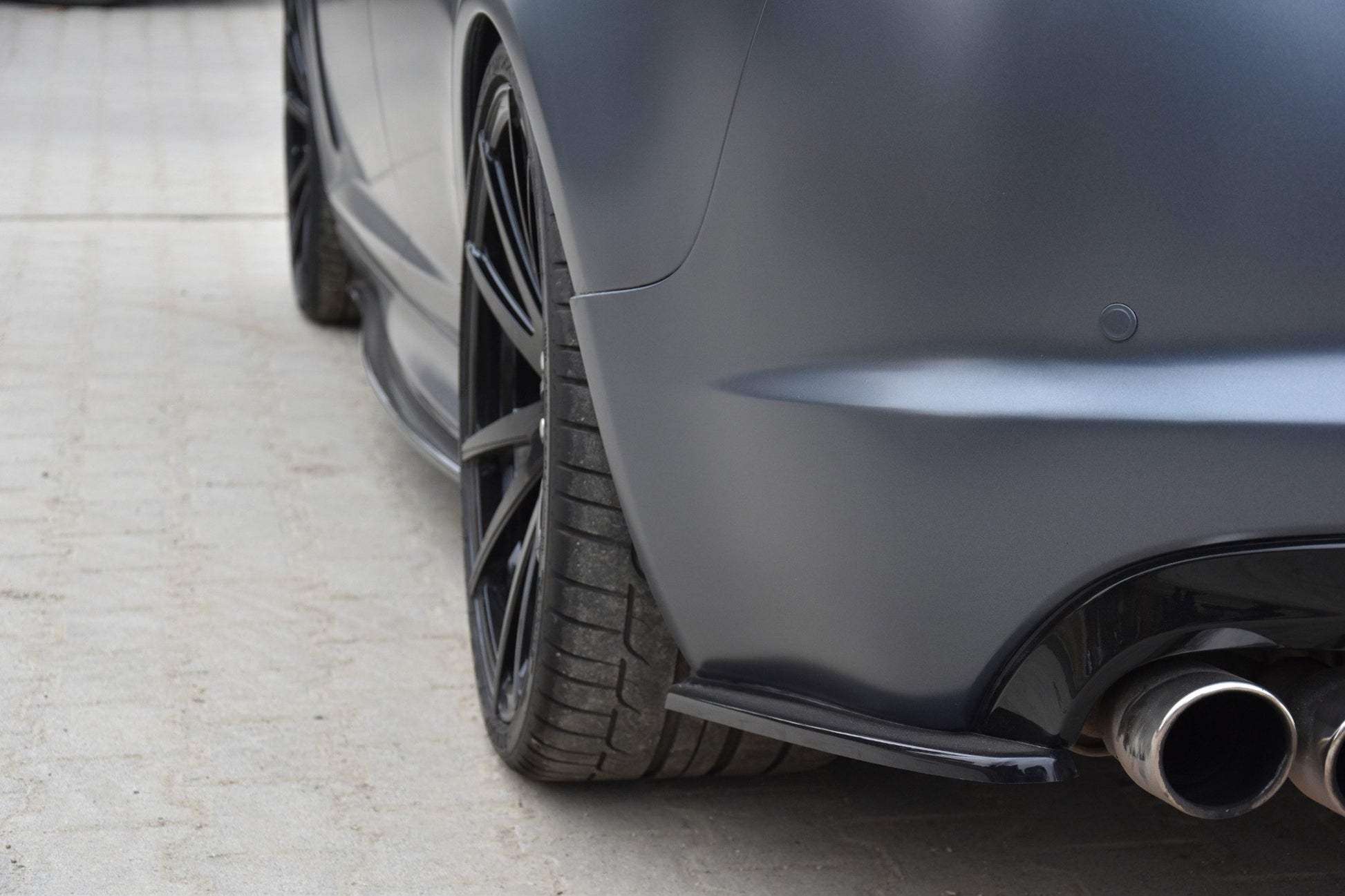 Heck Ansatz Flaps Diffusor für JAGUAR XF- R schwarz matt