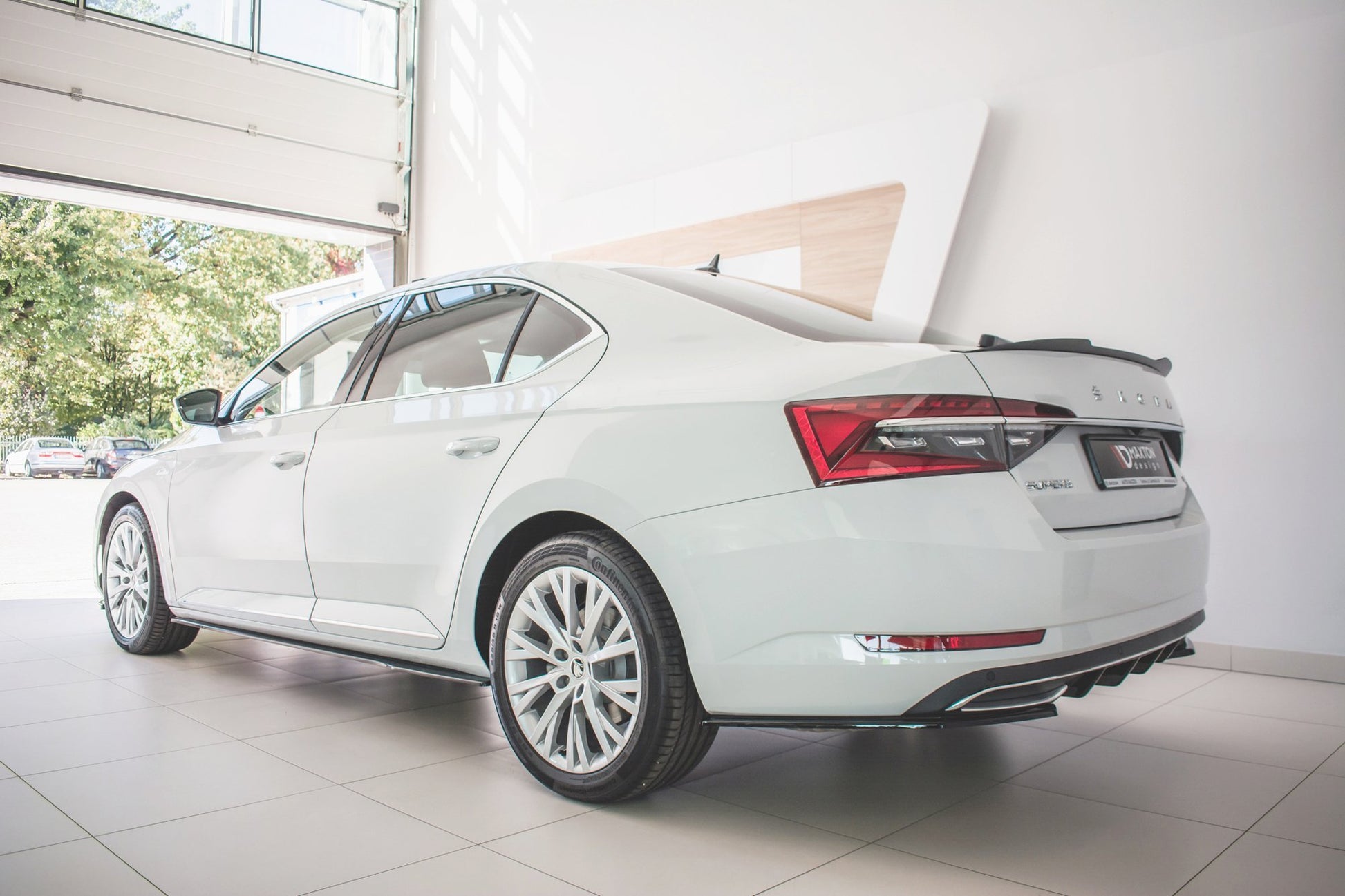 Seitenschweller Ansatz für Skoda Superb Mk3 FL Carbon Look