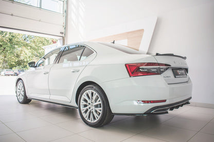 Seitenschweller Ansatz für Skoda Superb Mk3 FL schwarz Hochglanz