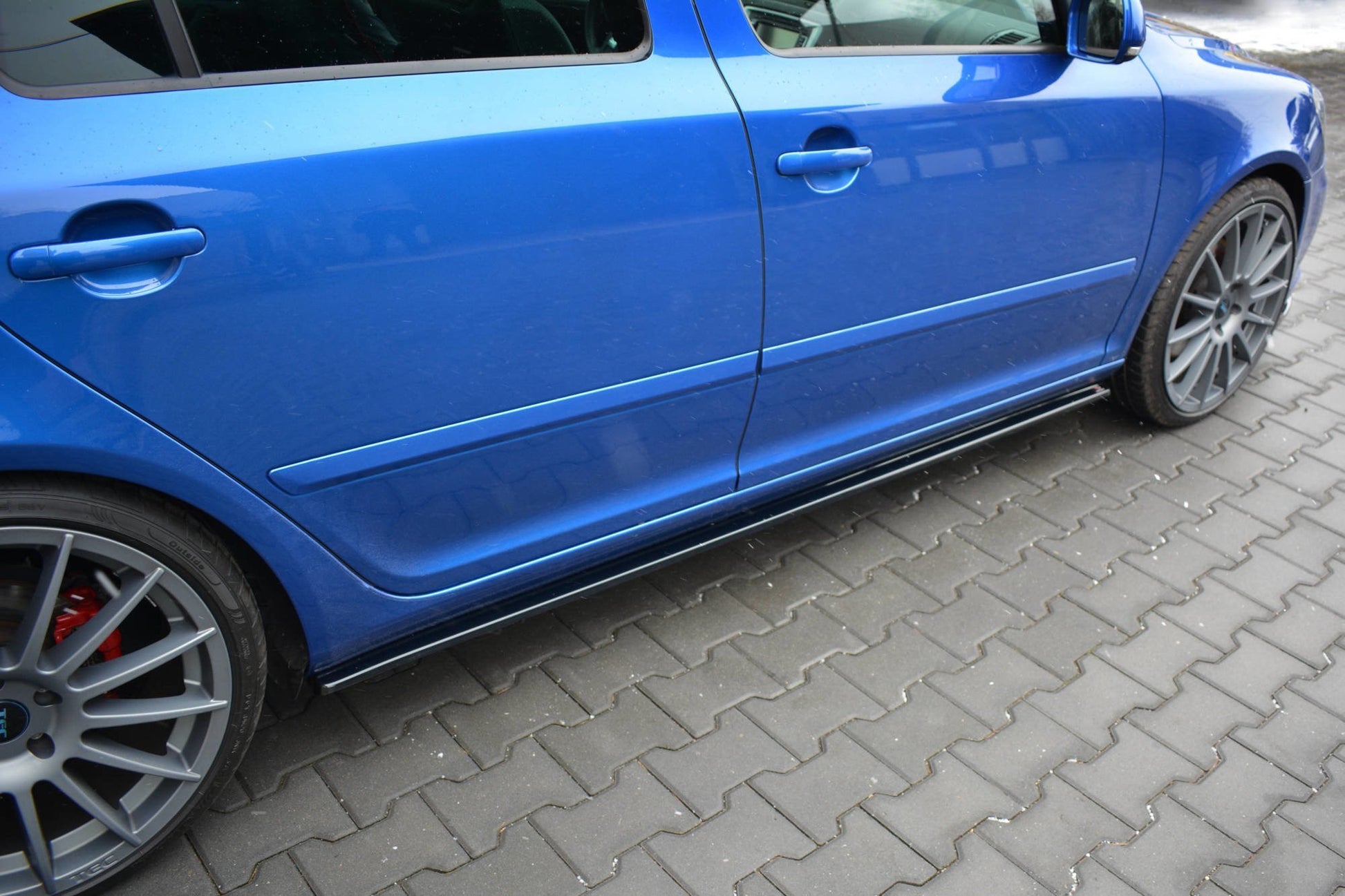 Seitenschweller Ansatz für Skoda Octavia RS Mk2 / Mk2 FL schwarz Hochglanz
