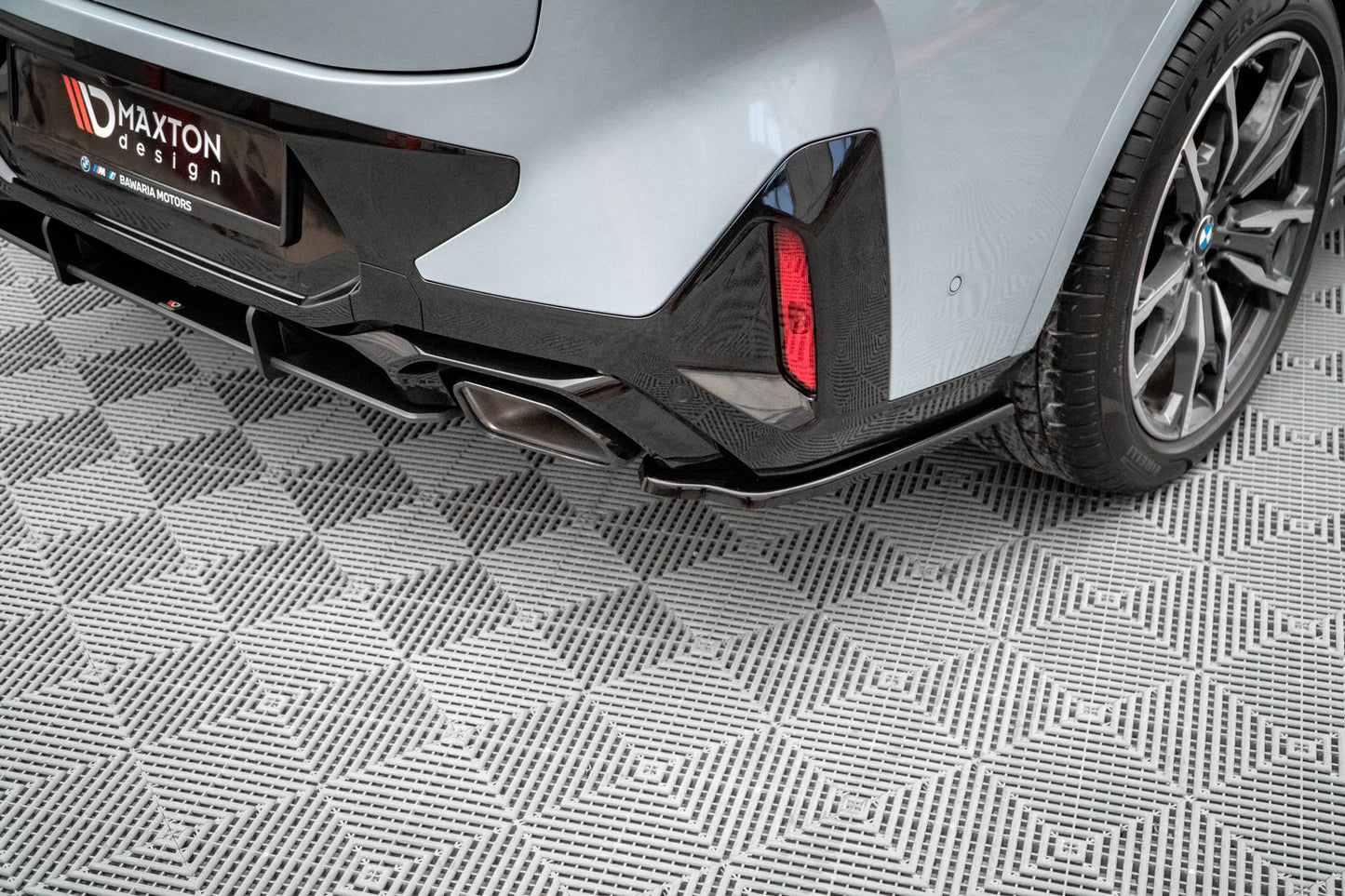 Heck Ansatz Flaps Diffusor für BMW X4 M-Paket G02 Facelift schwarz matt