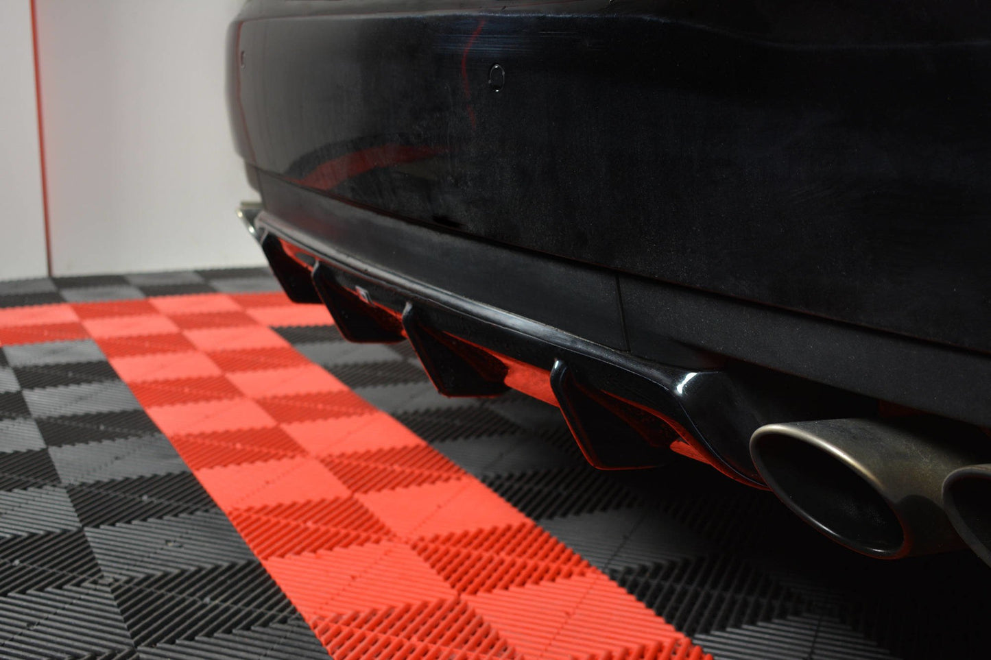 Diffusor Heck Ansatz für MASERATI QUATTROPORTE MK.6 vor Facelift Carbon Look