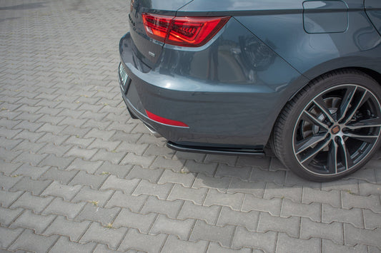 Heck Ansatz Flaps Diffusor V.1 für Seat Leon Cupra Mk3 FL Sportstourer Carbon Look