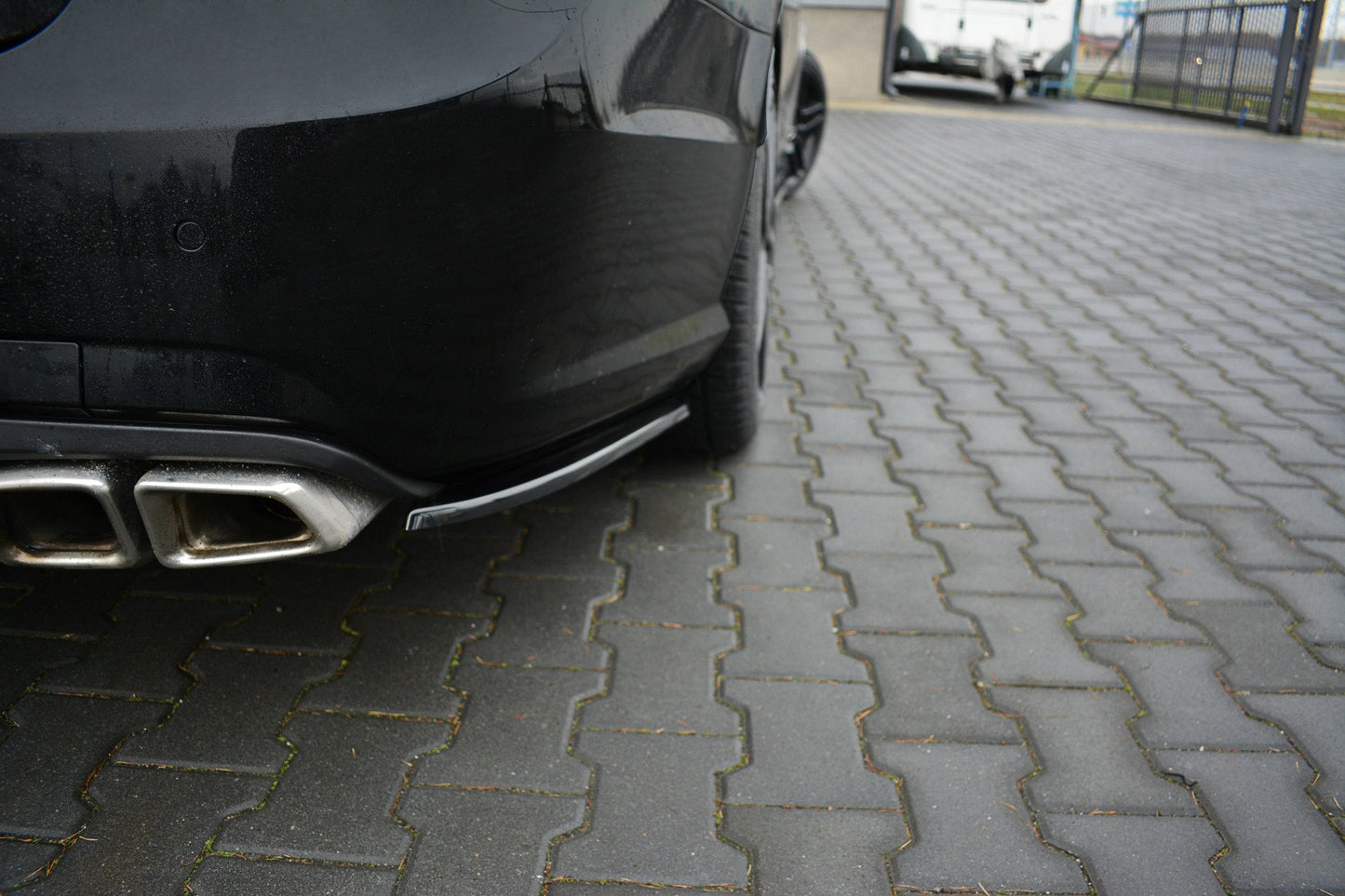 Heck Ansatz Flaps Diffusor für Mercedes E63 AMG W212  schwarz matt