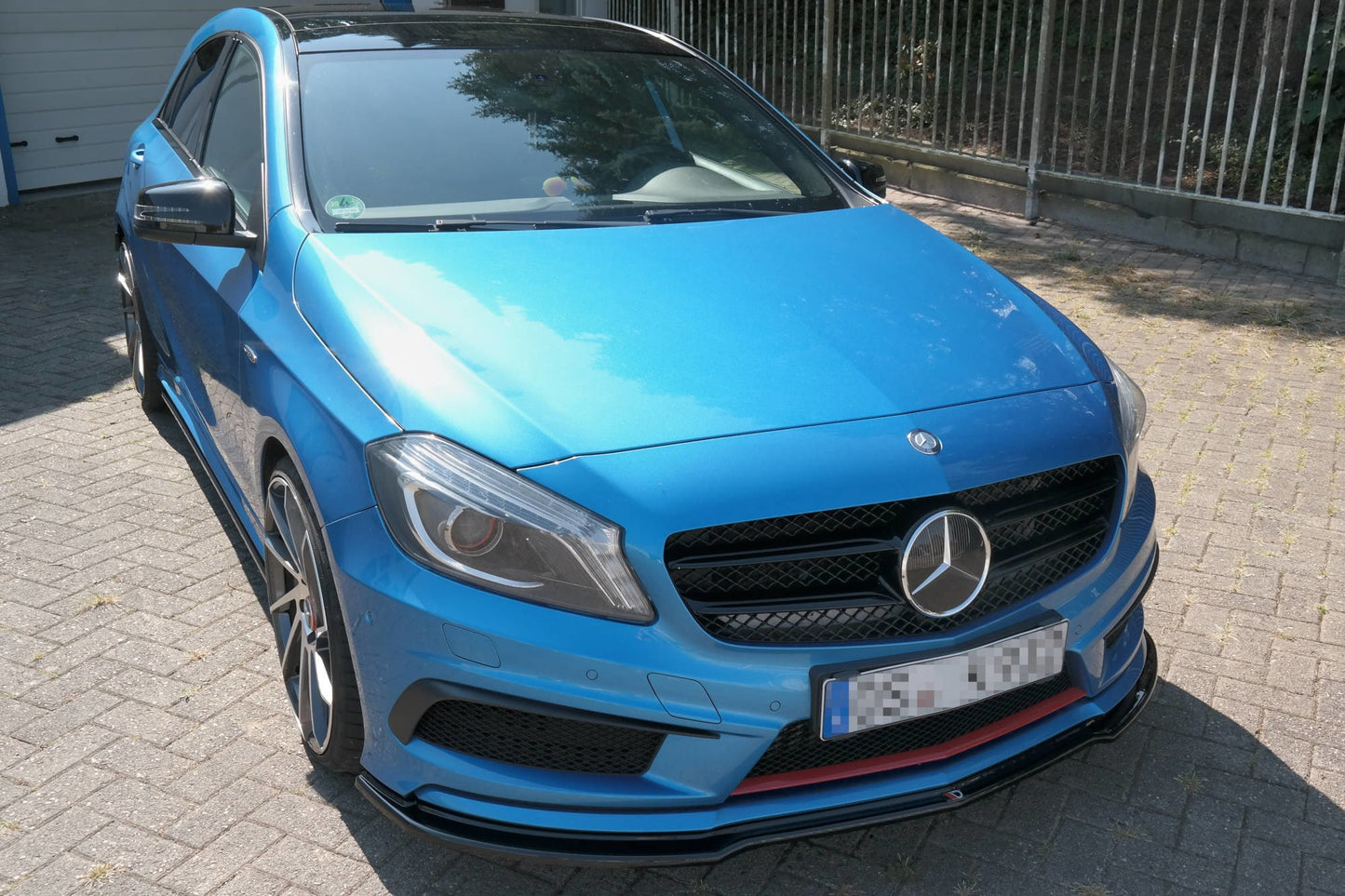 Front Ansatz für Mercedes W176 AMG-LINE vor Facelift schwarz Hochglanz