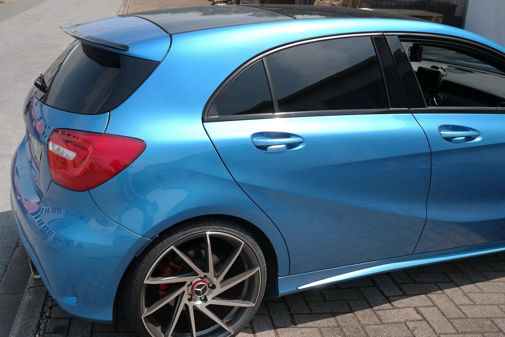 Spoiler CAP für Mercedes-Benz A W176 schwarz Hochglanz
