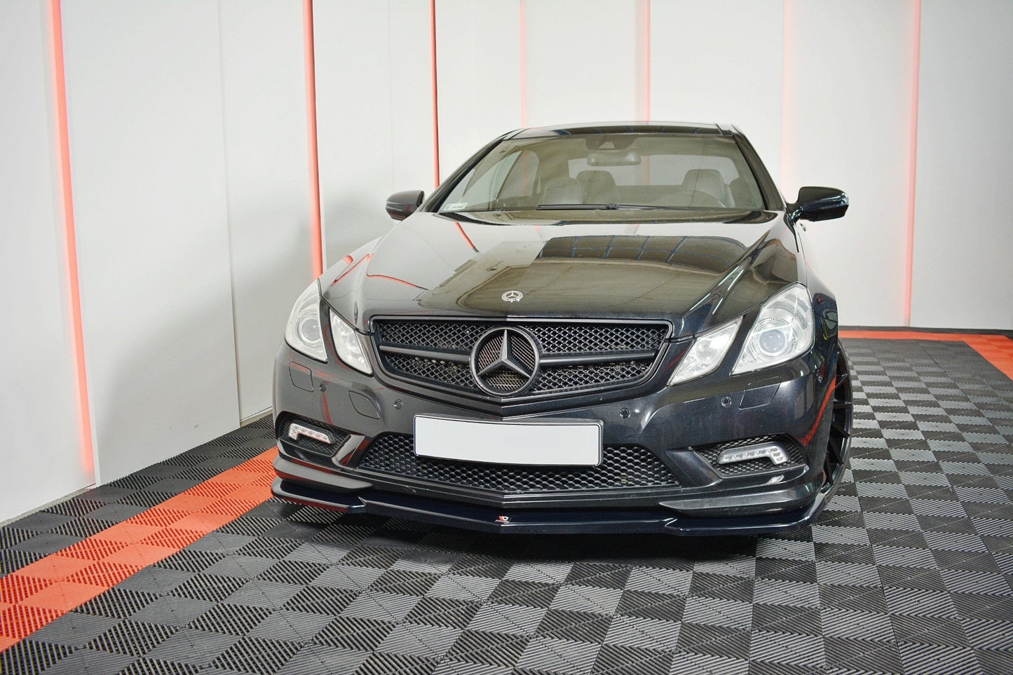 Front Ansatz für  Mercedes-Benz E-Klasse W207 Coupe AMG-Line schwarz Hochglanz