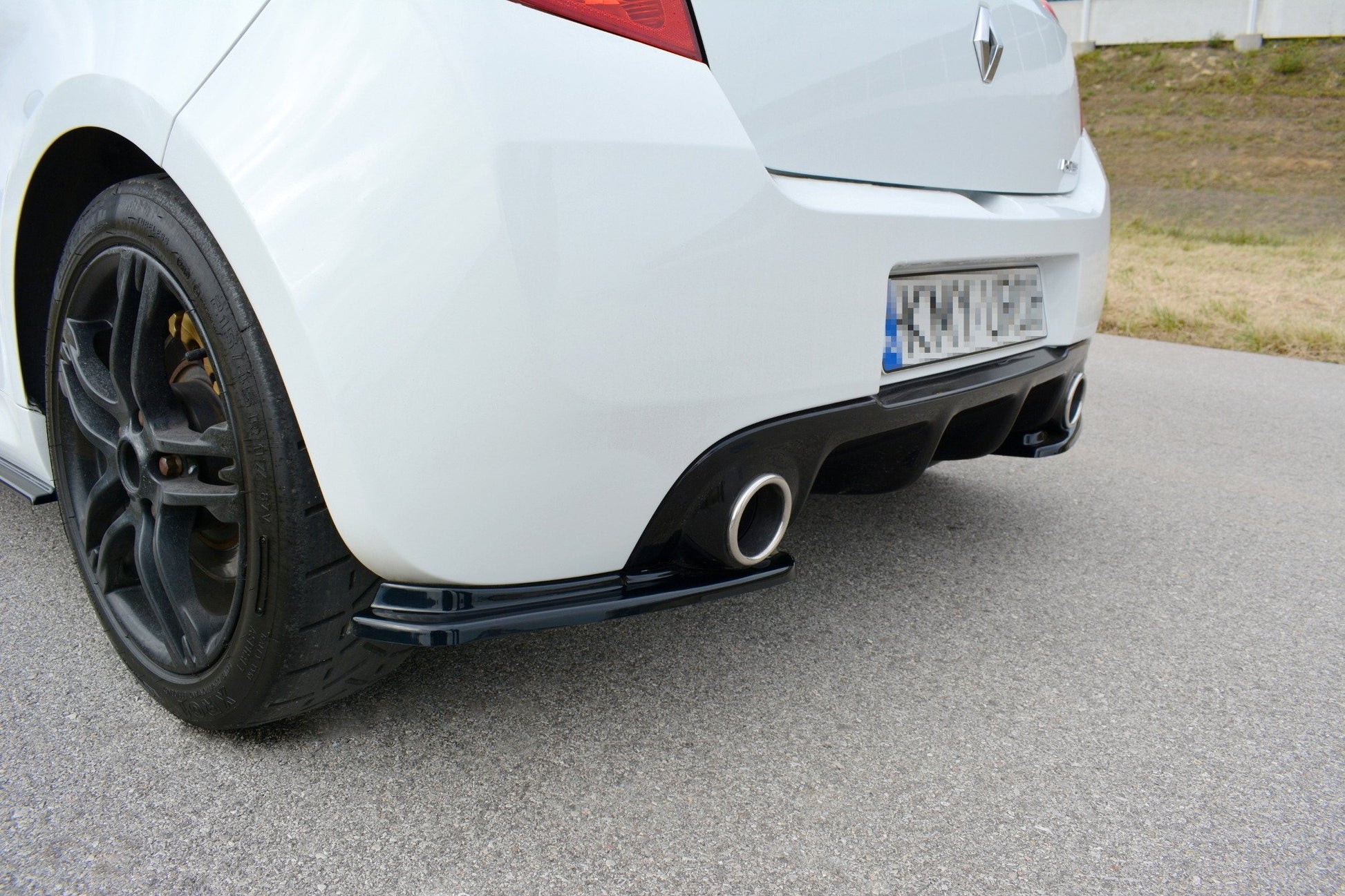 Heck Ansatz Flaps Diffusor für RENAULT CLIO MK3 RS FACELIFT Carbon Look