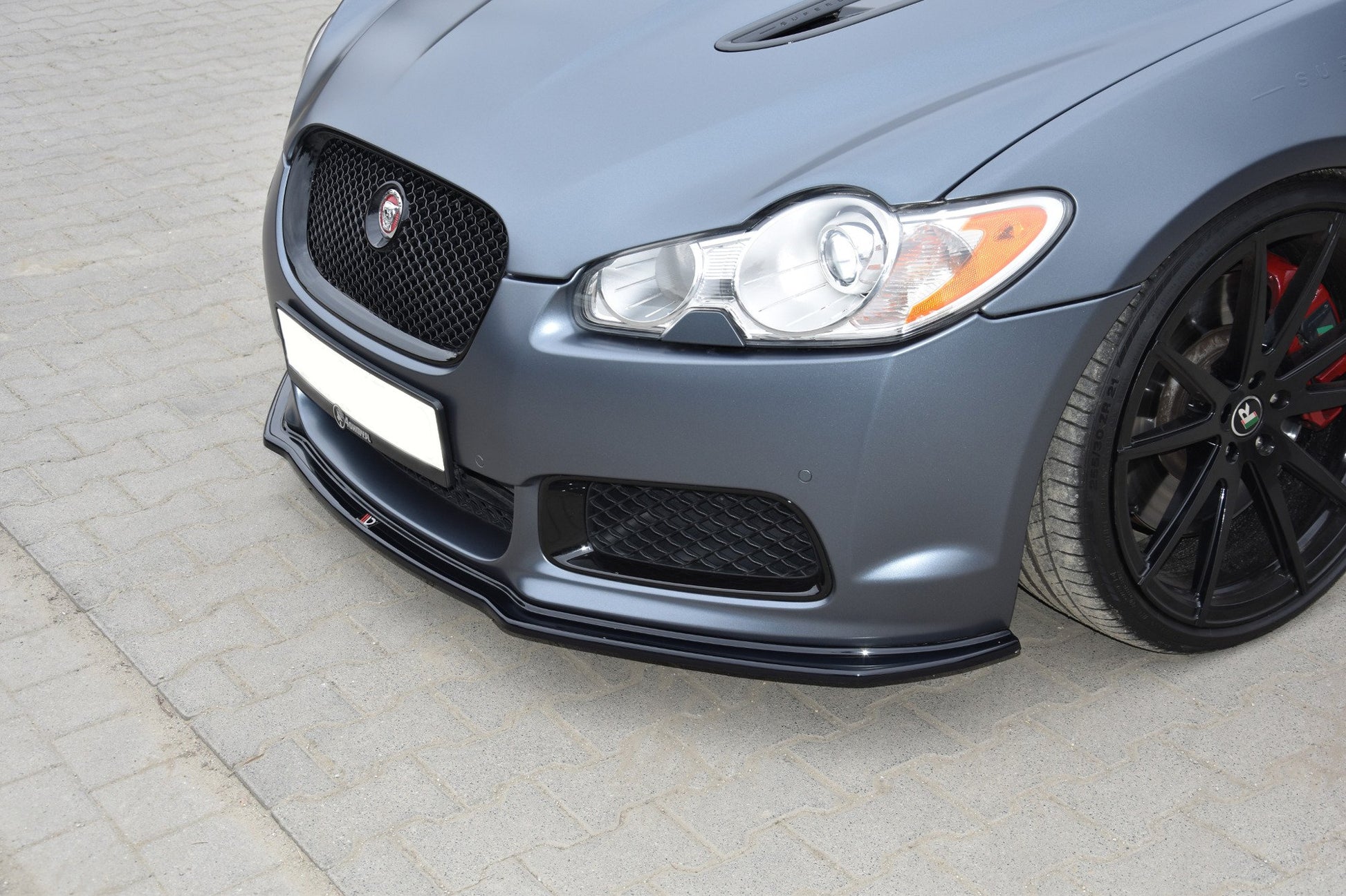 Front Ansatz V.1 für JAGUAR XF- R schwarz matt