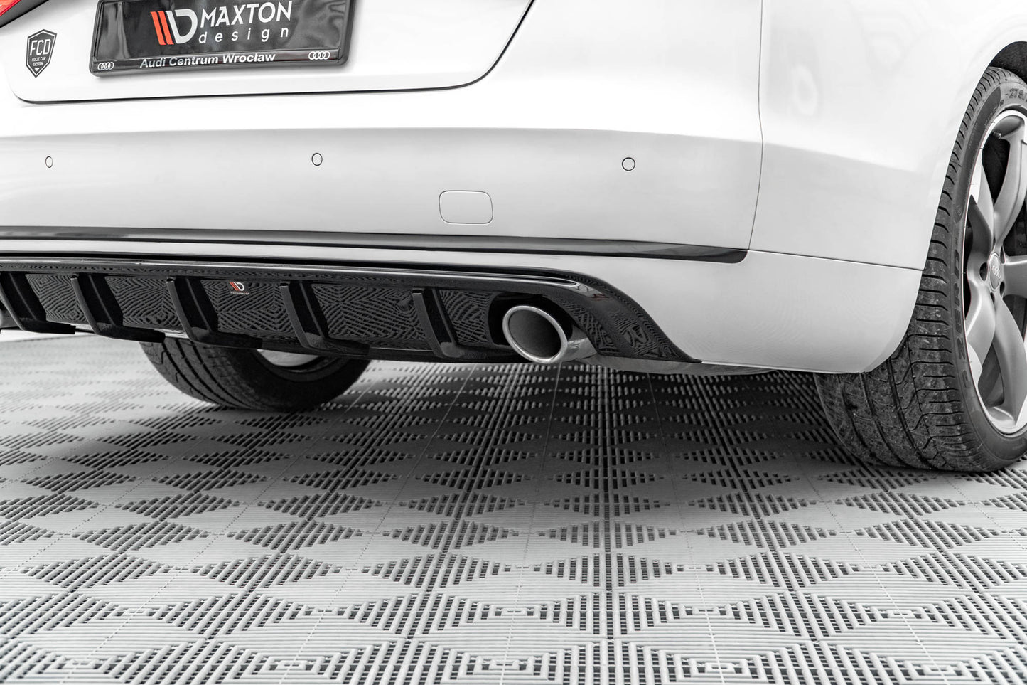 Diffusor Heck Ansatz für Audi A8 D4 schwarz matt