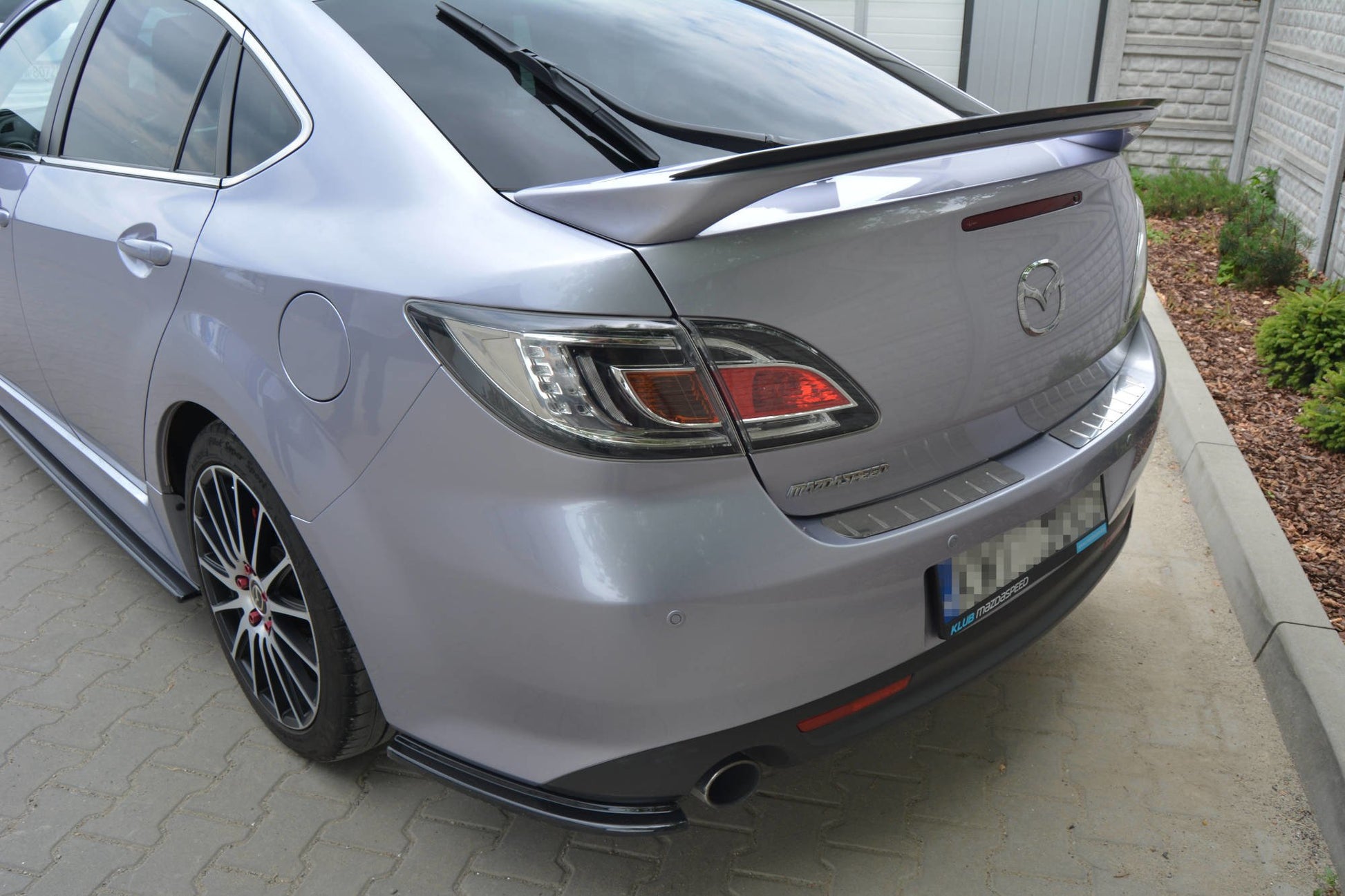Spoiler CAP für MAZDA 6 MK2 SPORT HATCH (GH-SERIES) vor Facelift schwarz Hochglanz