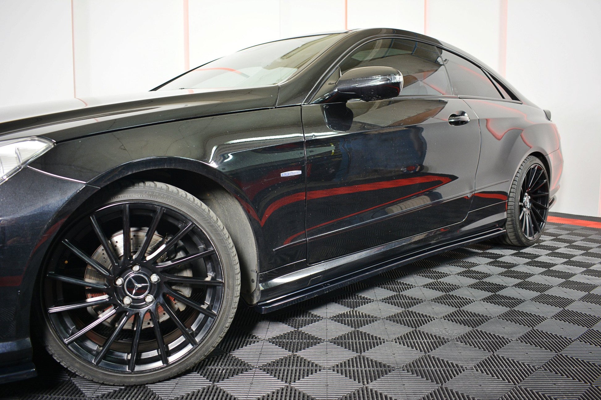 Seitenschweller Ansatz für Mercedes-Benz E-Klasse W207 Coupe AMG-Line schwarz matt