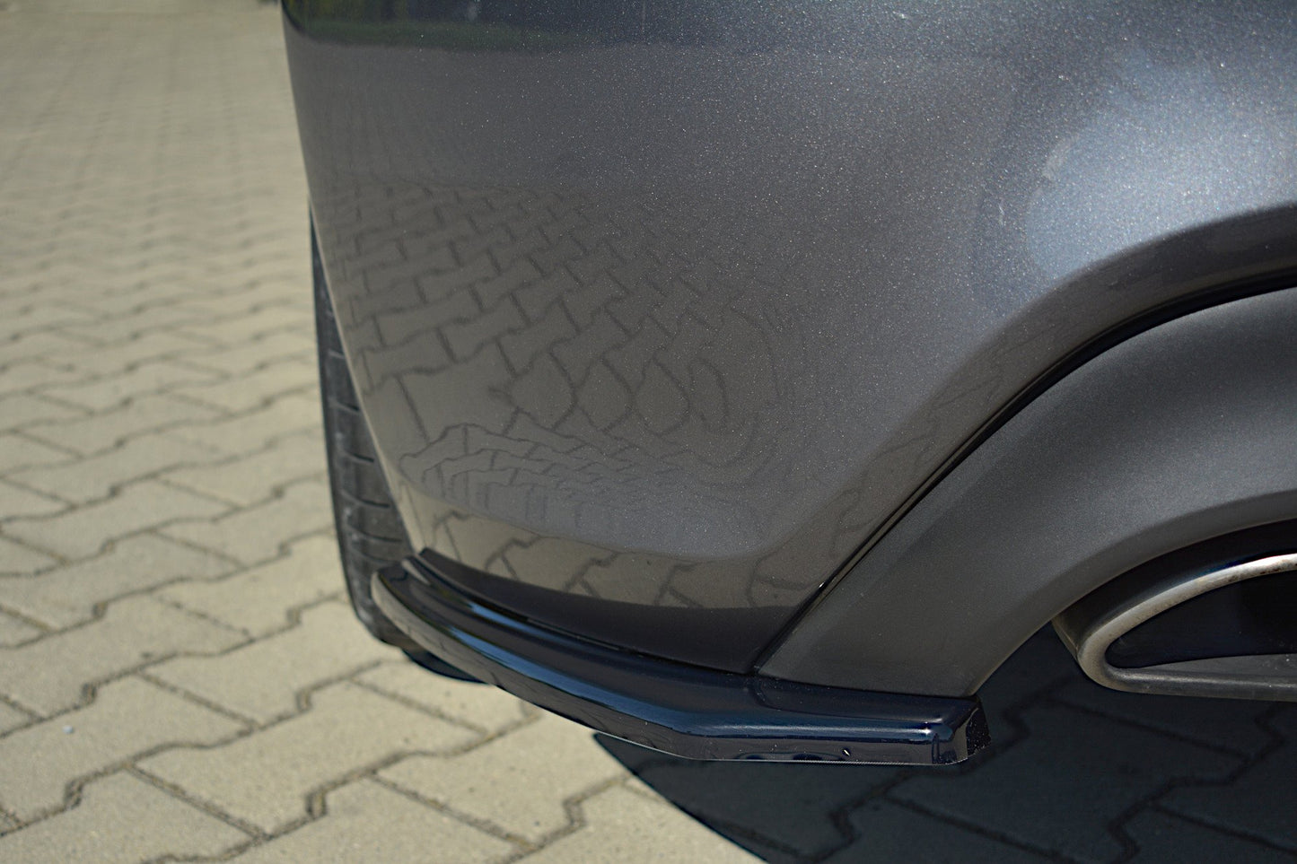 Heck Ansatz Flaps Diffusor für HYUNDAI GENESIS COUPÉ MK.1 Carbon Look