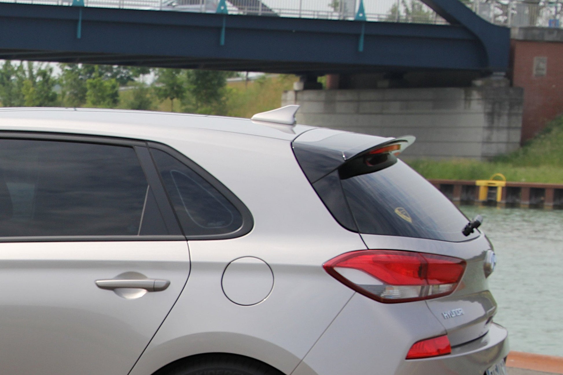 Spoiler CAP für HYUNDAI I30 MK3 HATCHBACK Carbon Look