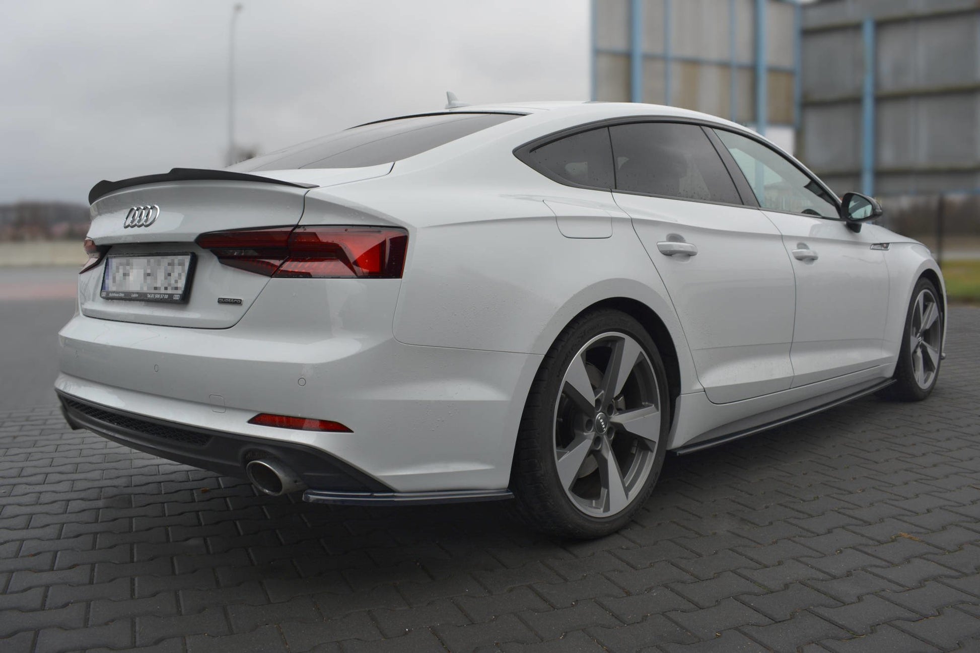 Heck Ansatz Flaps Diffusor für Audi A5 S-Line F5 Sportback  schwarz Hochglanz