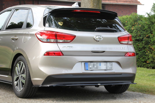 Spoiler CAP für HYUNDAI I30 MK3 HATCHBACK Carbon Look