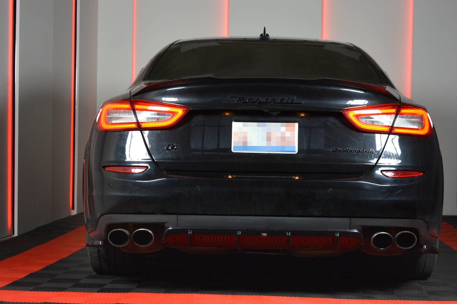 Diffusor Heck Ansatz für MASERATI QUATTROPORTE MK.6 vor Facelift Carbon Look