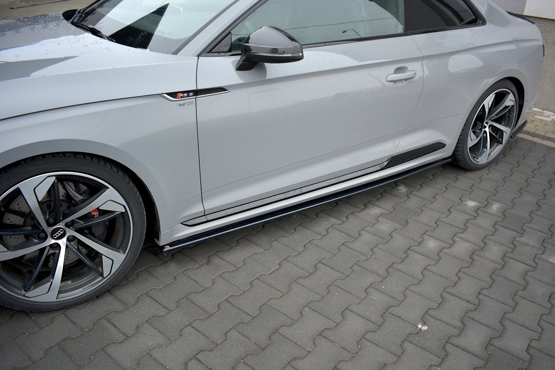 Seitenschweller Ansatz für Audi RS5 F5 Coupe schwarz matt