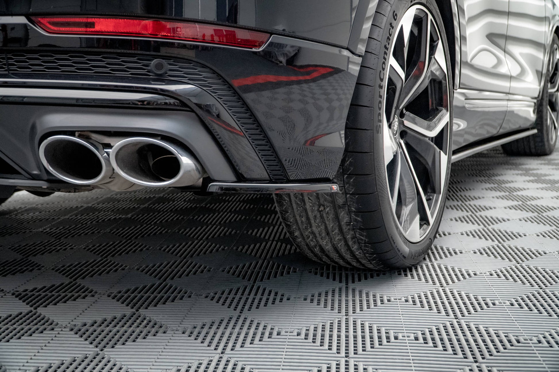 Heck Ansatz Flaps Diffusor für Audi SQ8 Mk1 Carbon Look