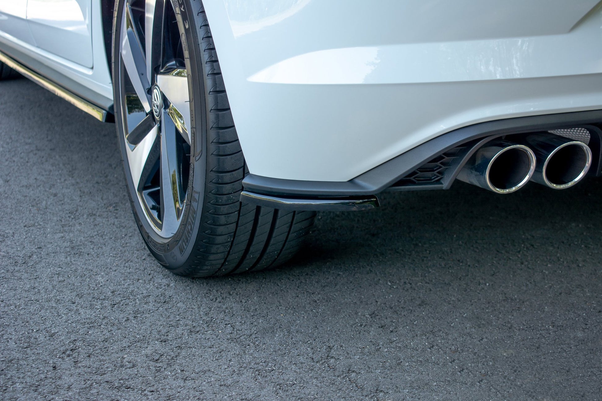 Heck Ansatz Flaps Diffusor für VW POLO MK6 GTI Carbon Look