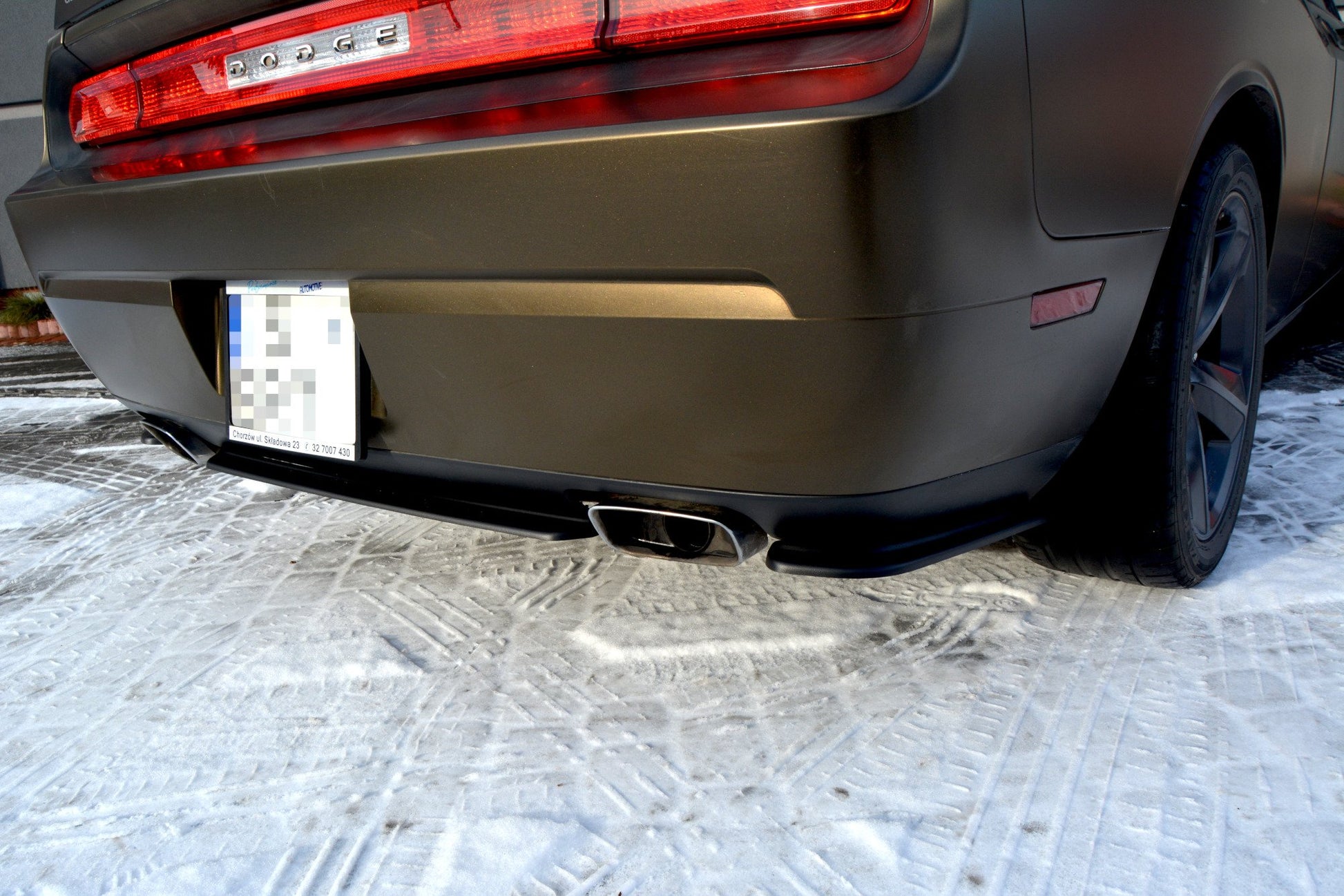 Heck Ansatz Flaps Diffusor für DODGE CHALLENGER MK3. PHASE-I SRT8 COUPE  Carbon Look