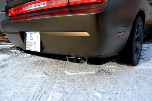 Heck Ansatz Flaps Diffusor für DODGE CHALLENGER MK3. PHASE-I SRT8 COUPE  schwarz Hochglanz