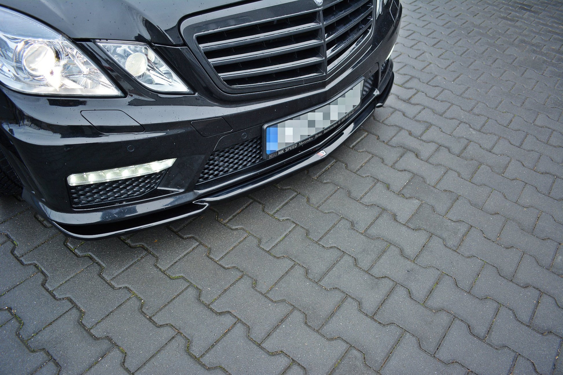 Front Ansatz V.1 für Mercedes E63 AMG W212  Carbon Look