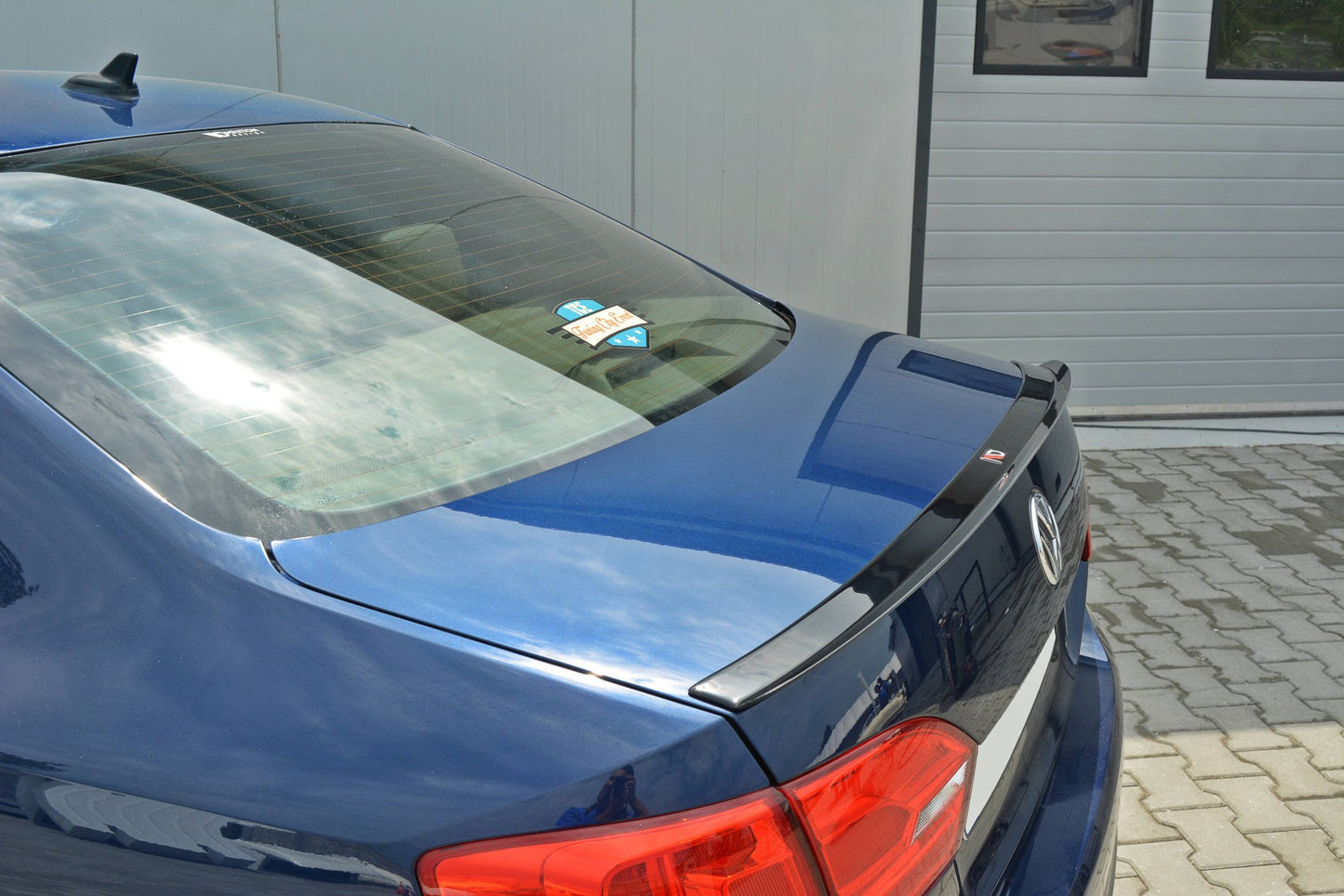 Spoiler CAP für VOLKSWAGEN JETTA MK6 SEDAN vor Facelift schwarz Hochglanz