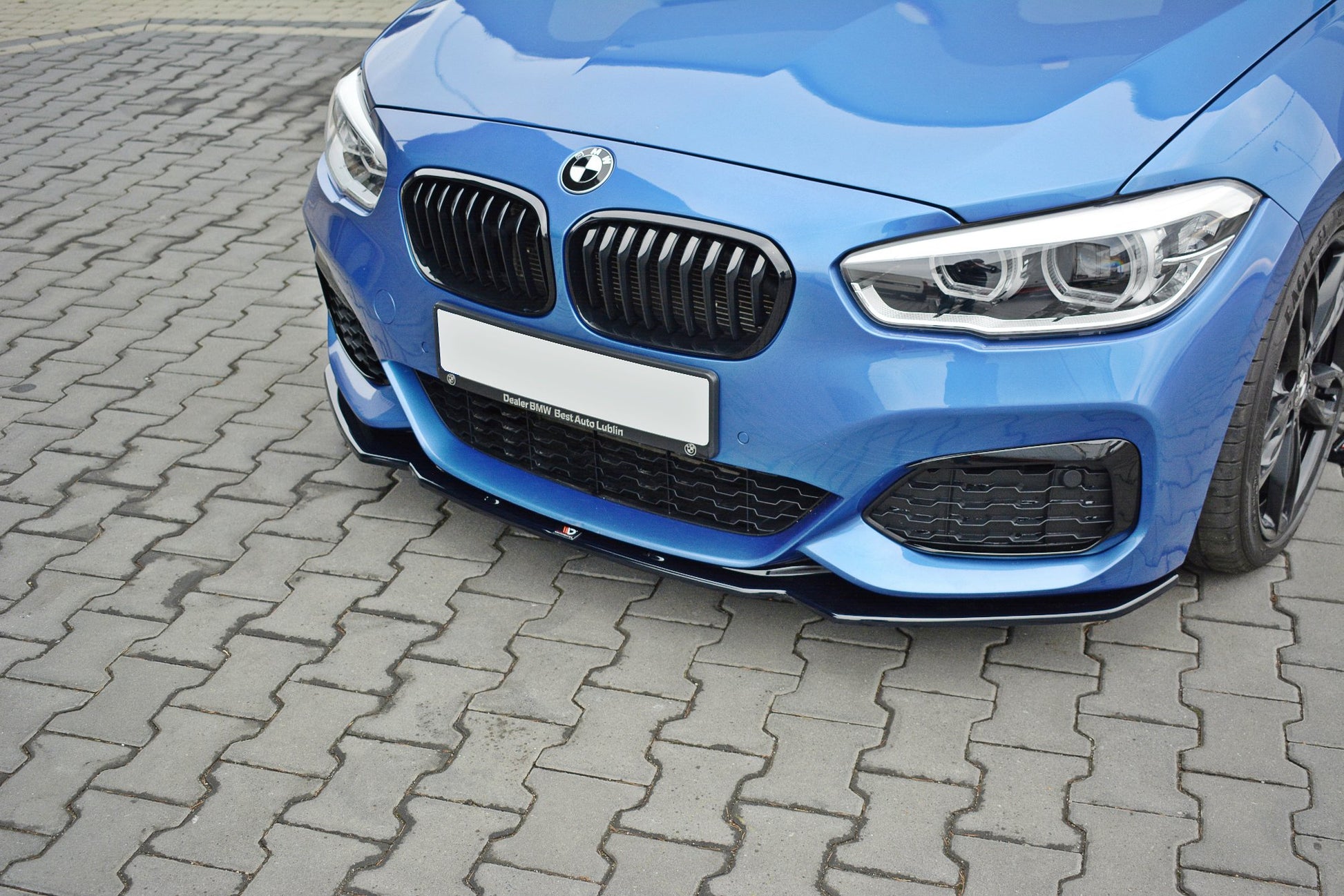 Front Ansatz V.1 für BMW 1er F20/F21 M-Power FACELIFT schwarz Hochglanz