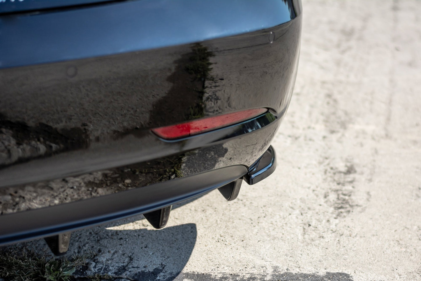 Heck Ansatz Flaps Diffusor für Tesla Model 3 schwarz matt