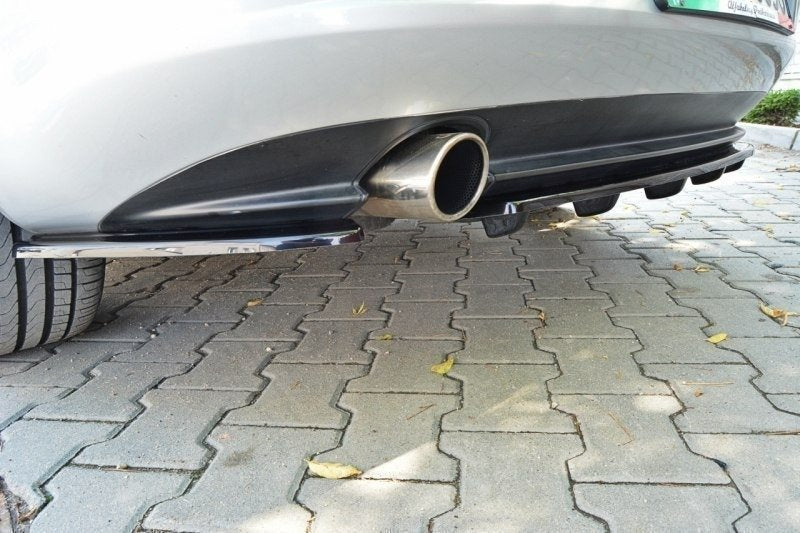 Mittlerer Diffusor Heck Ansatz für ALFA ROMEO 159 im DTM LOOK schwarz Hochglanz