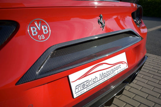Luftauslass Heck Mitte in Sichtcarbon Ferrari 488 GTB