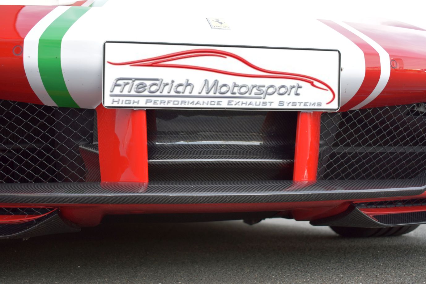Frontblende in Sichtcarbon Ferrari 488 GTB