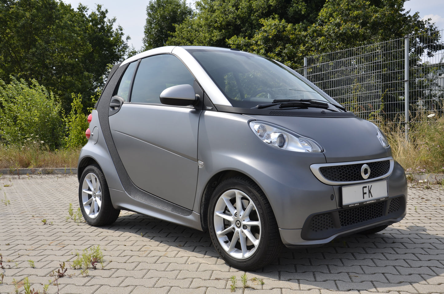 Auto Folie glitzernd schwarz selbstklebend 1 Rolle = 0,5m x 2m