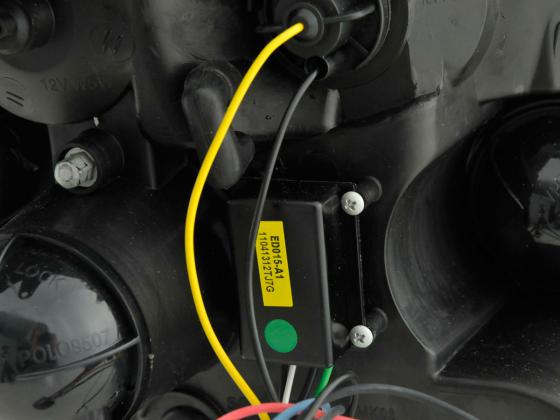 Scheinwerfer Set Daylight LED TFL-Optik Ford Fiesta Typ MK6 Bj. 03-07 schwarz