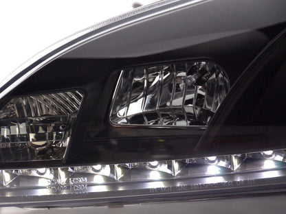 Scheinwerfer Set Daylight LED TFL-Optik Ford Focus 4/5-trg. Bj. 05-08 schwarz