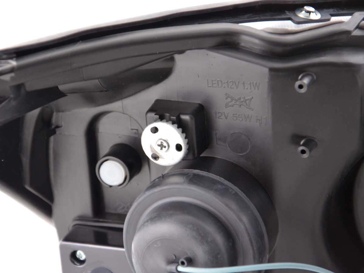 Scheinwerfer Set Daylight LED TFL-Optik Ford Focus 3/4/5-trg. Bj. 01-04 chrom