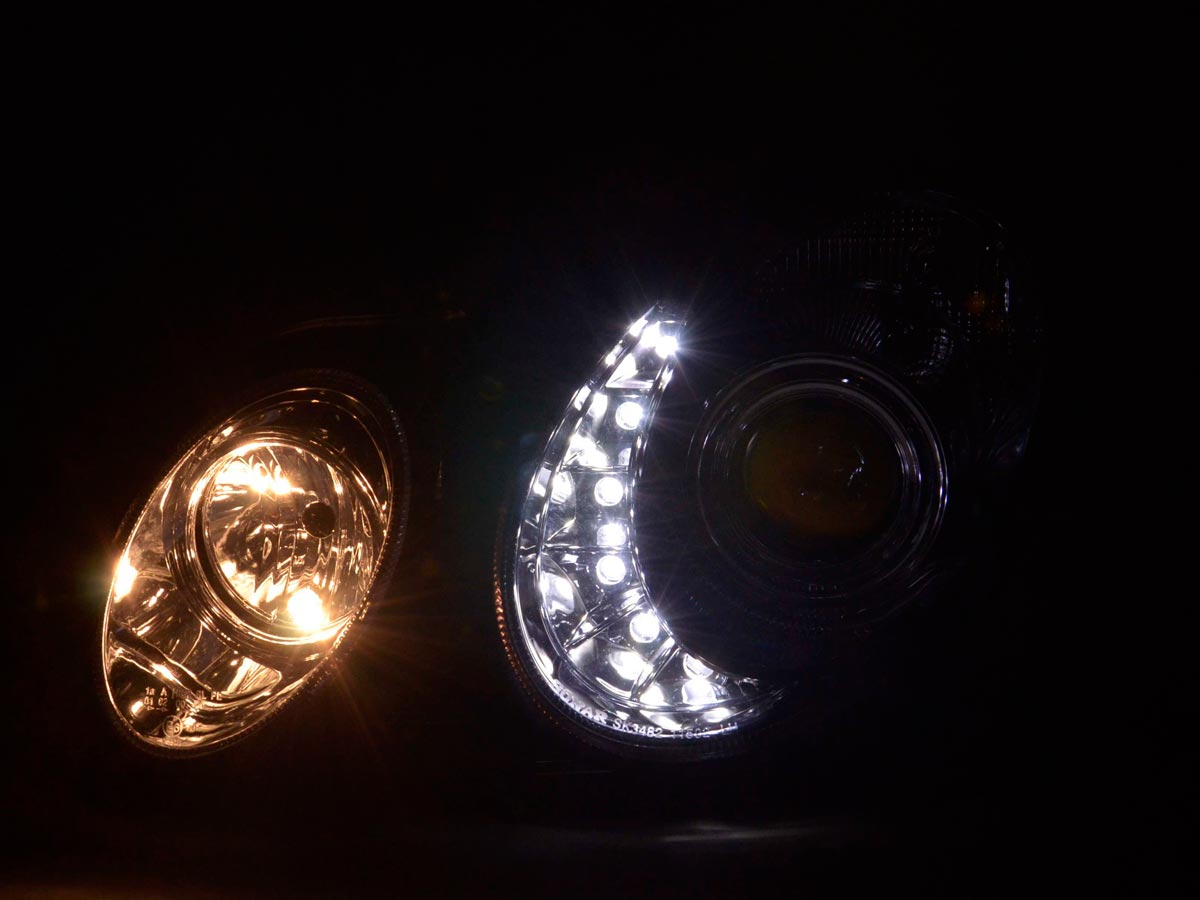 Scheinwerfer Set Daylight LED TFL-Optik Mercedes E-Klasse Typ W211  06-08 chrom