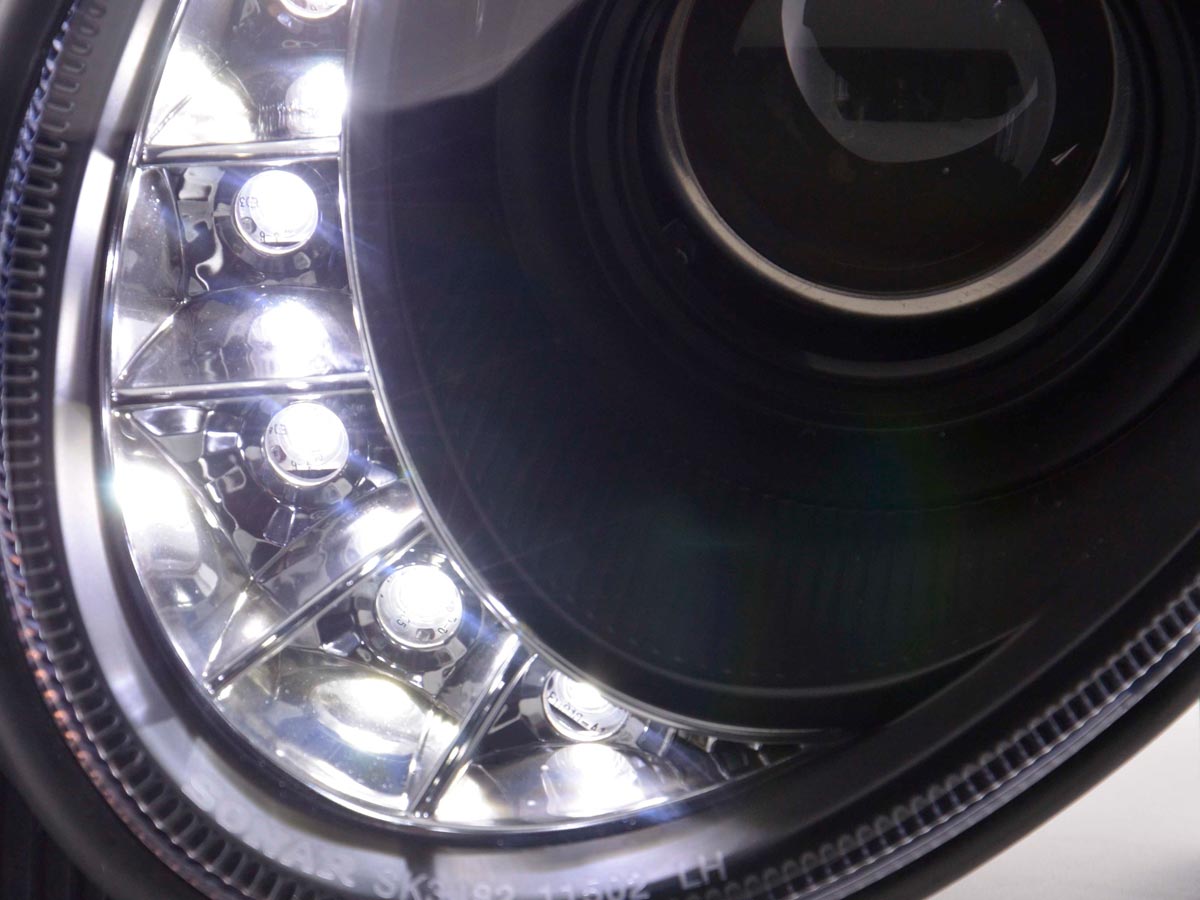 Scheinwerfer Set Daylight LED TFL-Optik Mercedes E-Klasse Typ W211 Bj. 06-08 schwarz