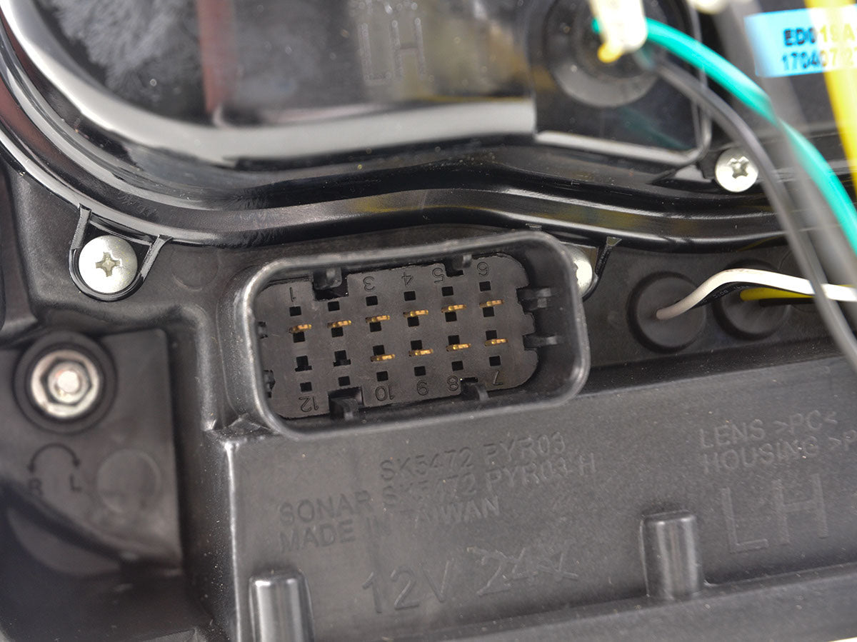 Scheinwerfer Set Daylight LED TFL-Optik Porsche Cayenne 9PA Bj. 02-06 chrom