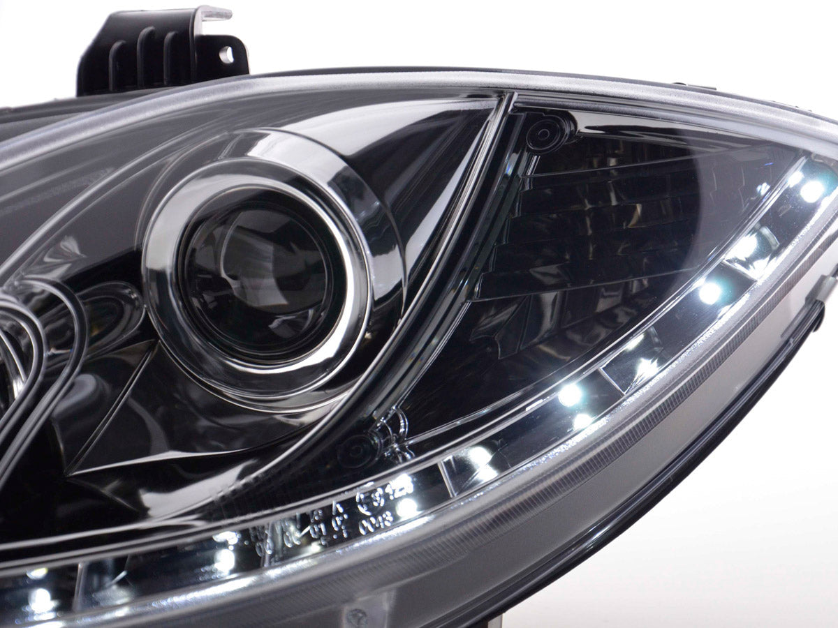 Scheinwerfer Set Daylight LED TFL-Optik Seat Leon Typ 1P / Altea/Toledo Typ 5P Bj. 05-09 chrom